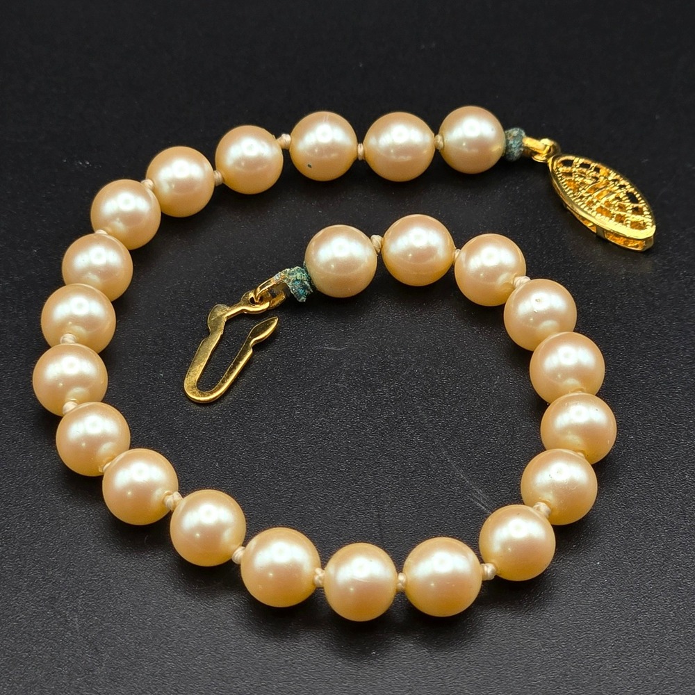 Vintage G.SILVER Hand Knotted Cream Faux Pearl Bracelet Gold Tone Filigree Clasp